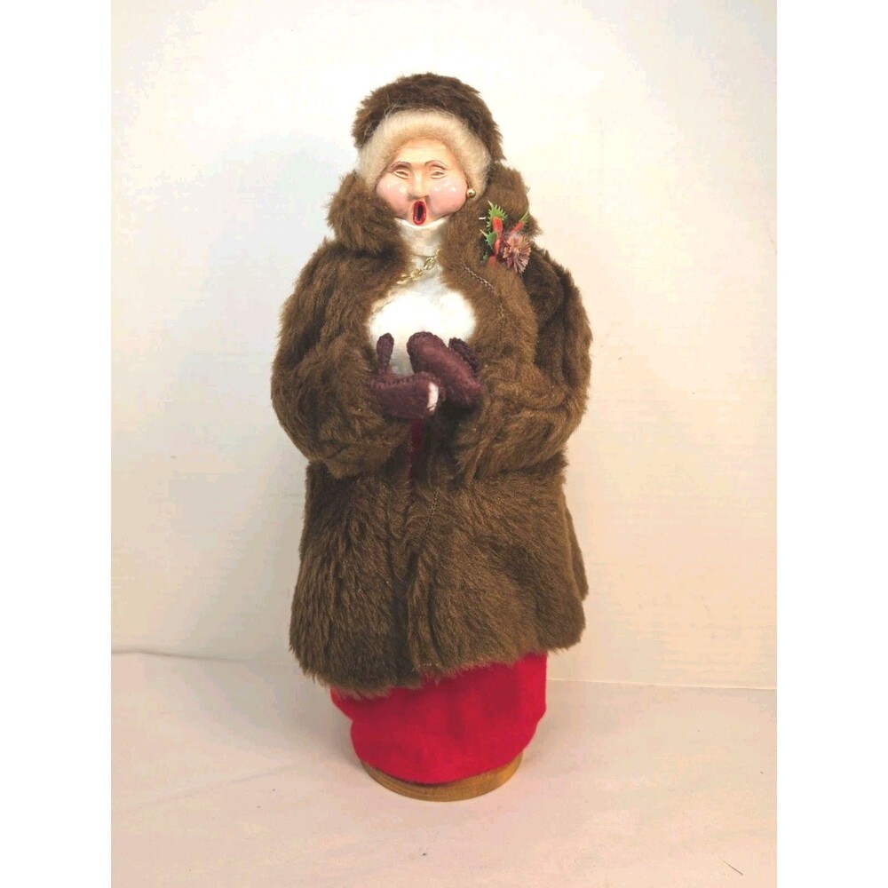 Vintage Paula Dean Christmas Caroler Doll "Marguerite" 1986